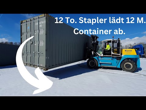 12 Tonnen Gabelstapler im Einsatz. Abladen 2 Seecontainer a 12 Meter. Klein Problem für den &quot;Dicken&quot;